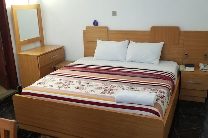 Room 7 of 61
