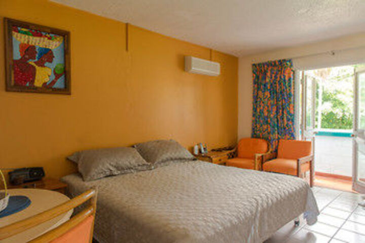 Room 14 of 22