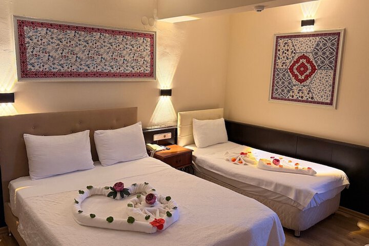 Room 32 of 132