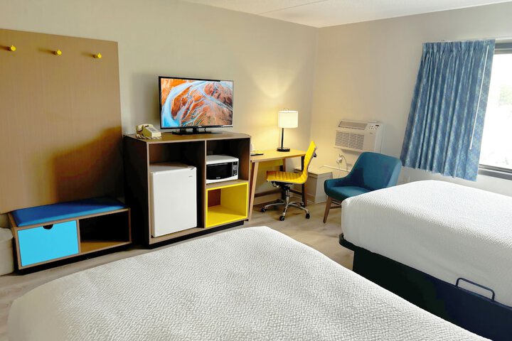 Room 11 of 29