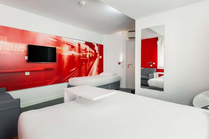 Room 18 of 55