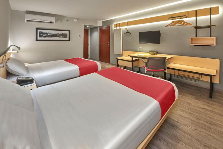 Room 7 of 50