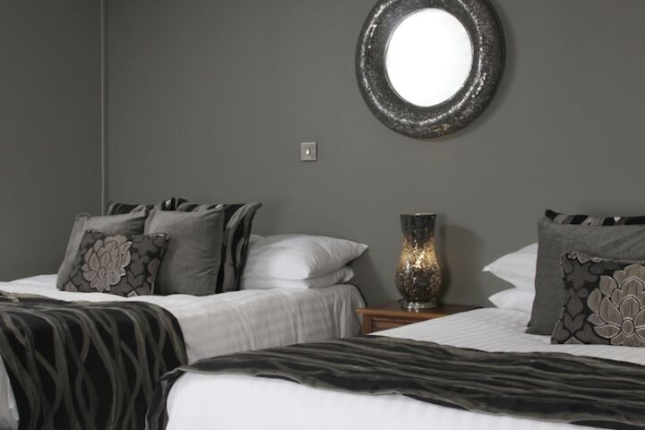 Room 5 of 54