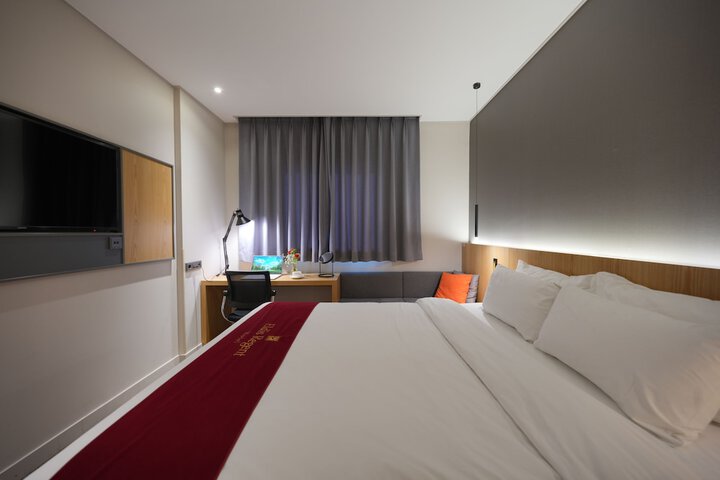 Room 25 of 115