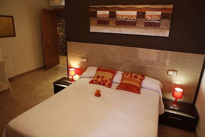 Room 27 of 77
