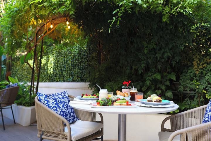 Terrace/Patio 164 of 170