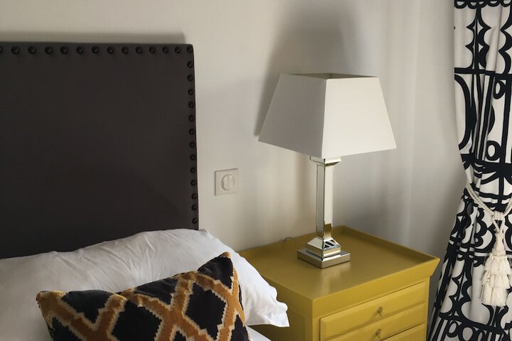 Room 8 of 22