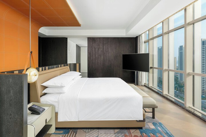 Room 17 of 89