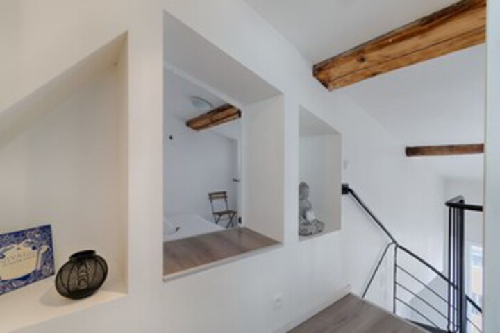 Room 4 of 14