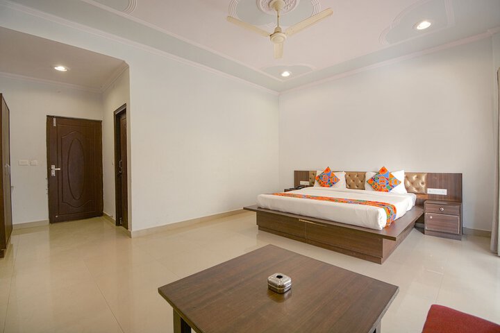 Room 30 of 41