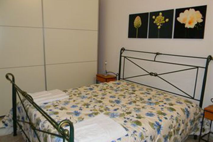 Room 25 of 81