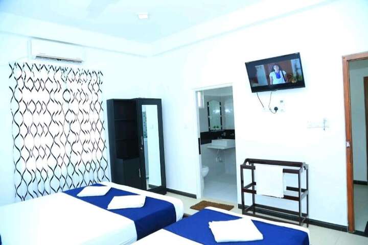 Room 20 of 29