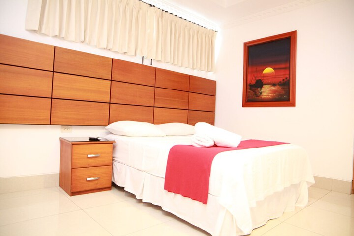 Room 16 of 40