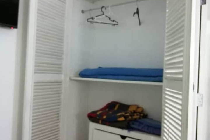 Room 6 of 29