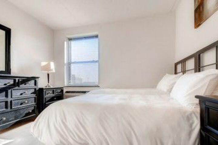 Room 9 of 24