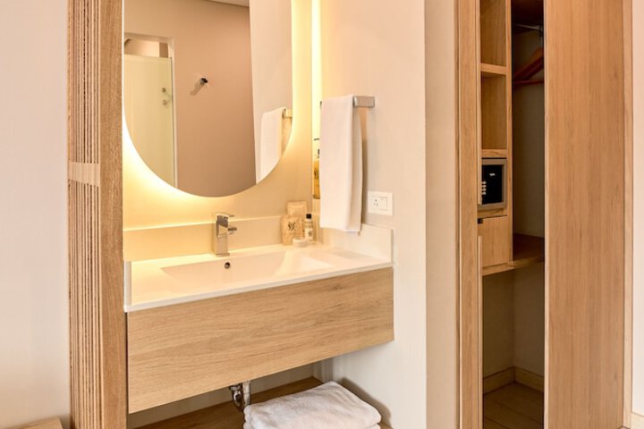 Bath Interior