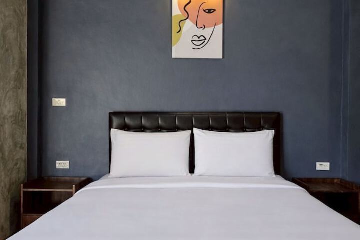 Room 14 of 50