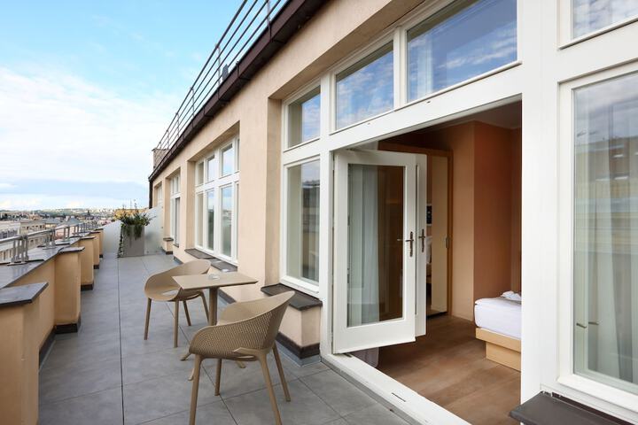 Terrace/Patio 40 of 71