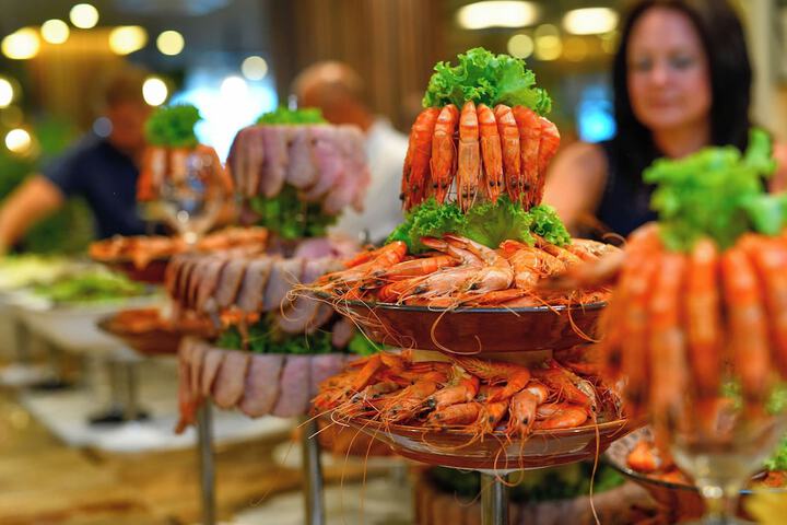 Dining 53 of 70