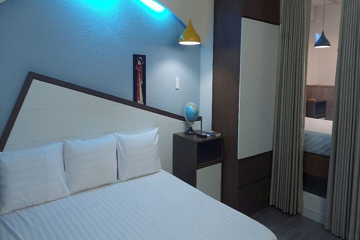 Room 25 of 36