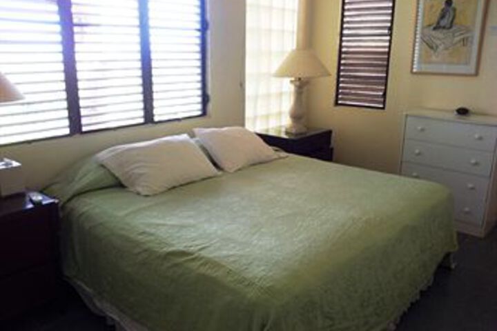 Room 12 of 40