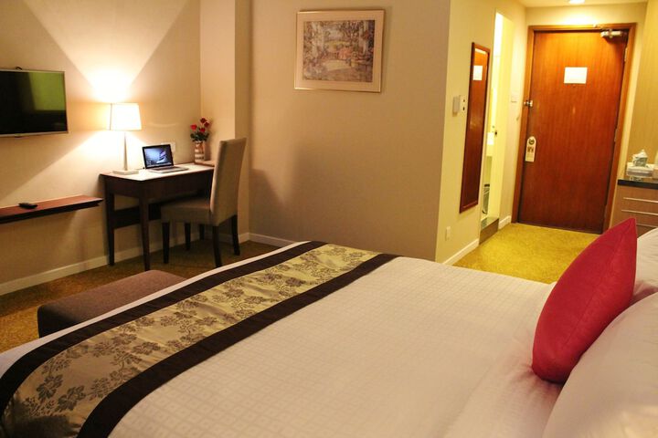 Room 16 of 68