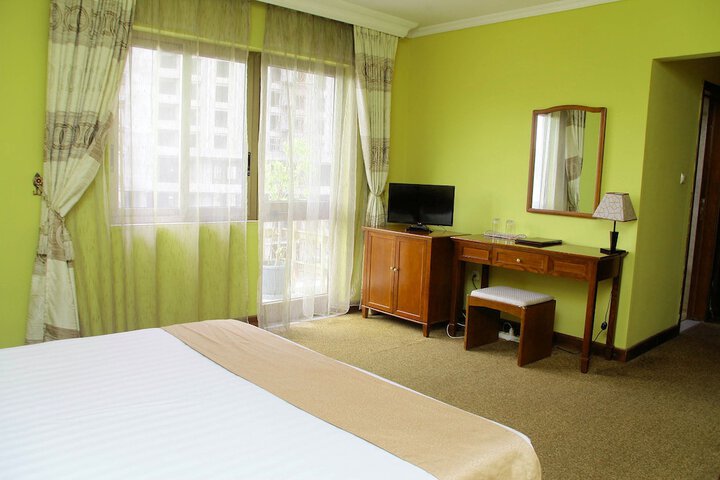 Room 15 of 40