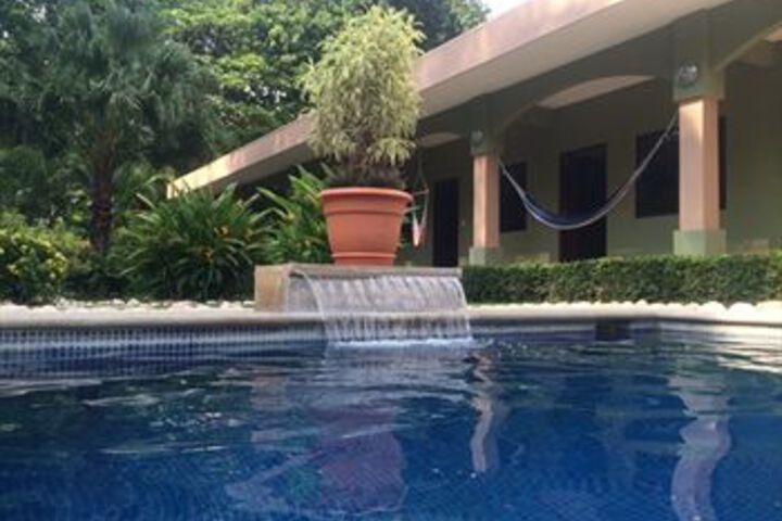 Pool 21 of 26