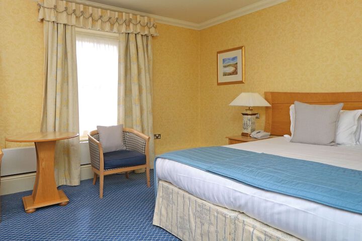 Room 26 of 110