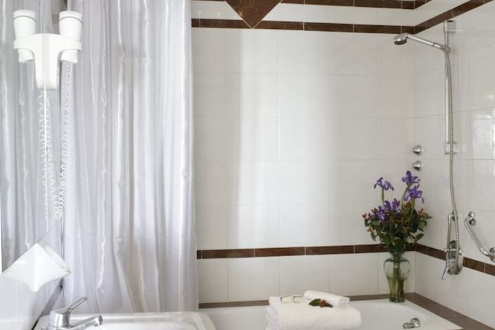 Bath Interior