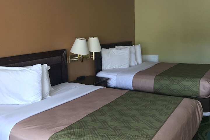 2 Double Beds (6 of 23)