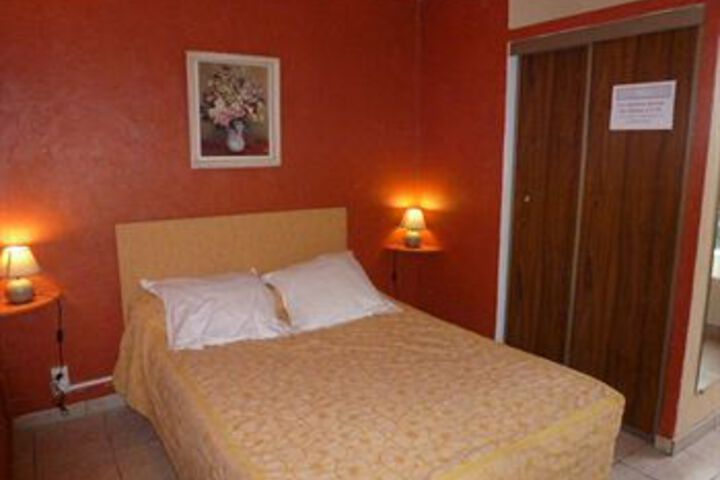 Room 14 of 49