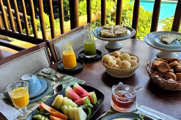 Dining 55 of 67
