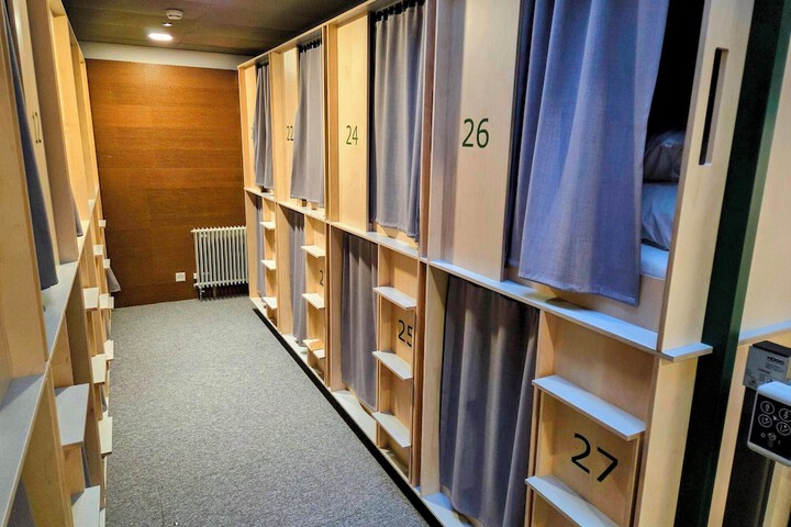 Room 17 of 35