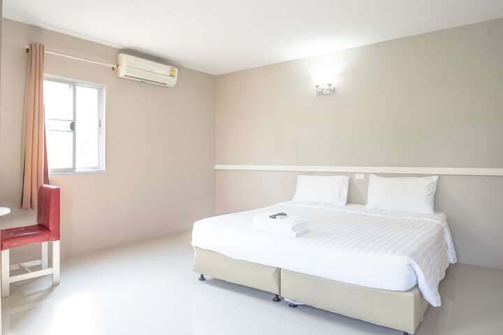 Room 15 of 43