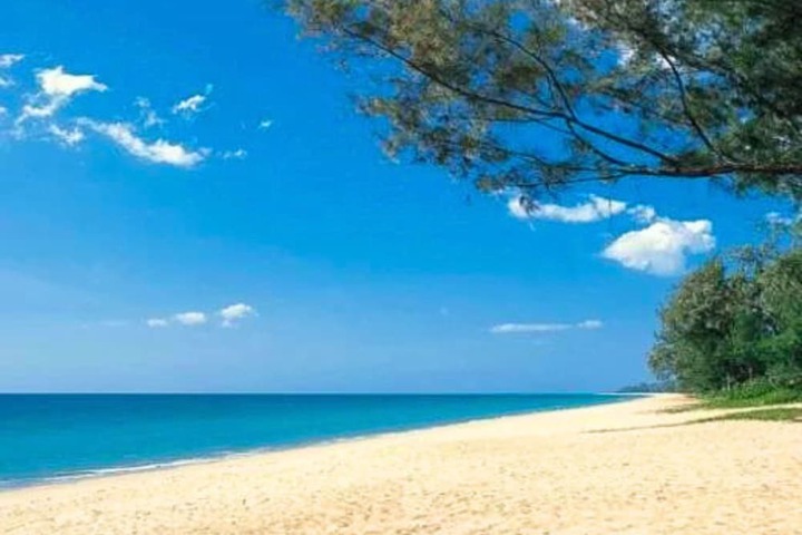 Beach 34 of 43