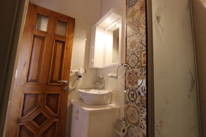 Room 75 of 130