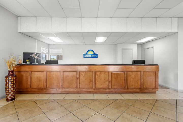 Hotel Interior 4 of 36