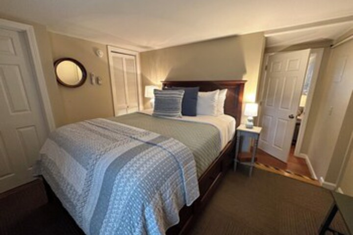 Room 109 of 297