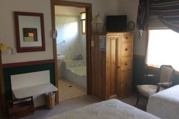 Room 9 of 22