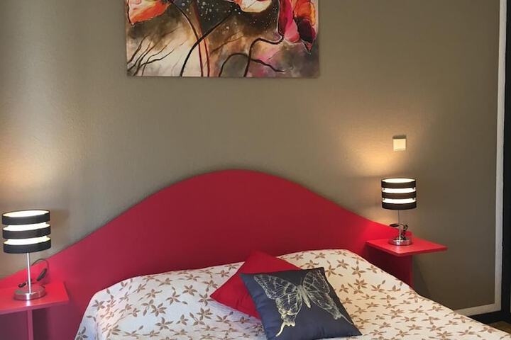 Room 16 of 52