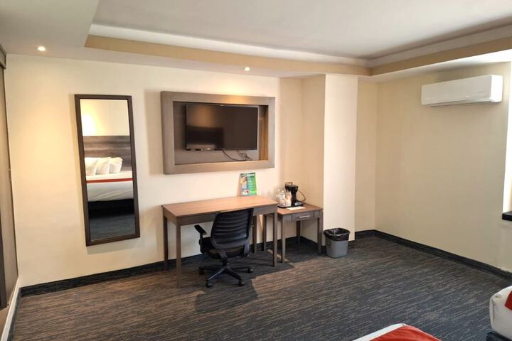 Room 17 of 25