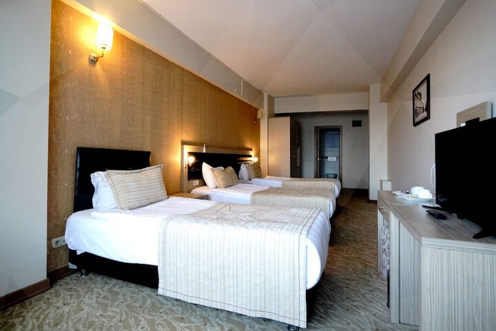 Room 15 of 64