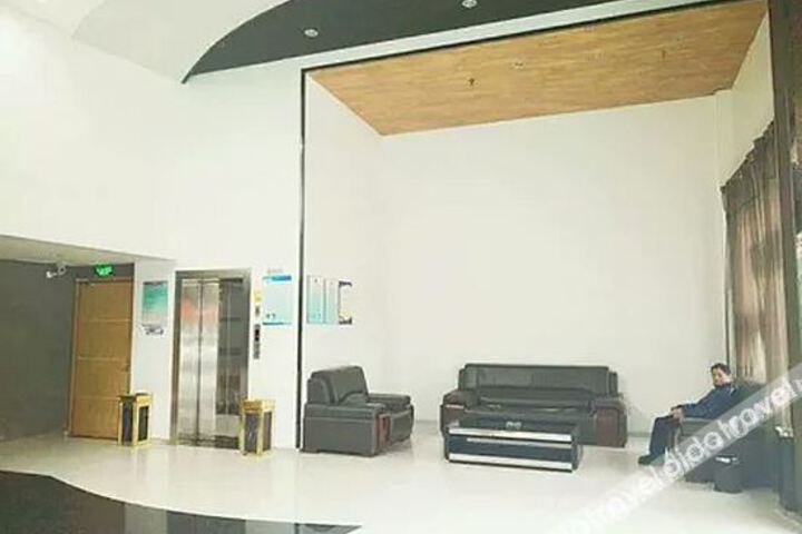 Hotel Interior 7 of 24