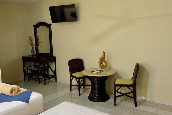 Room 26 of 83