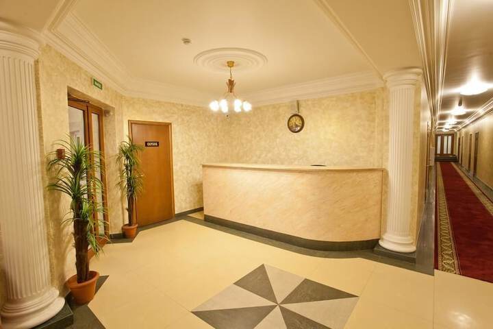 Hotel Interior 4 of 31
