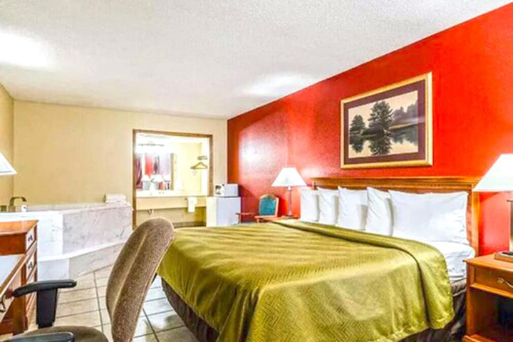 Room 7 of 21
