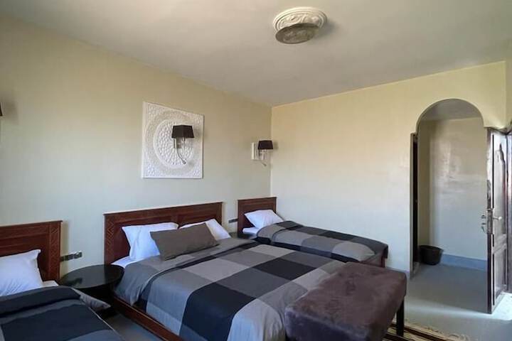 Room 26 of 63