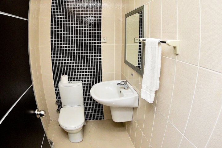 Room 35 of 40