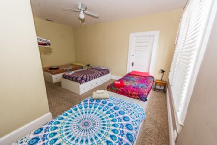 Room 53 of 59